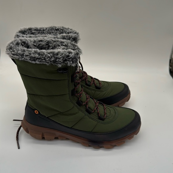 Bogs - Picture 1 of 4